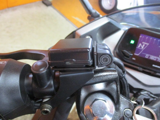 これは嬉しいオプション！今やスマートインターも増えているので必須のＥＴＣが装備しかも現行の２．０！